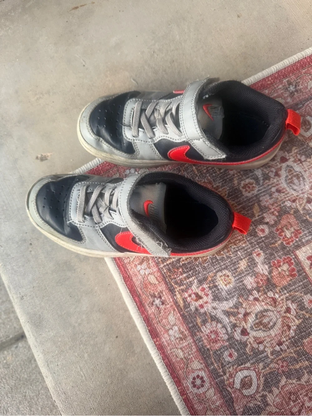 Nike Court Borough Low Regraph Kids Grey and Red Hook-and-Loop Sneakers